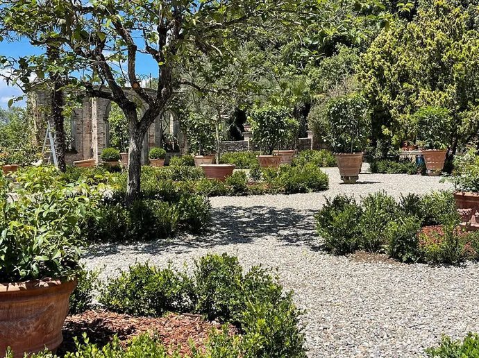 Villa La Pagliaia garden 7